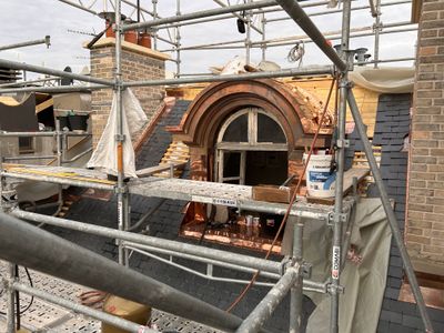 a – 45, avenue Montaigne – Paris 08